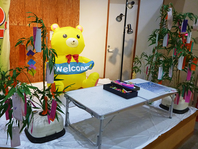 1階特設ステージでは、イベントやスポット販売などの催しが行われる事もあります。 特設ステージ