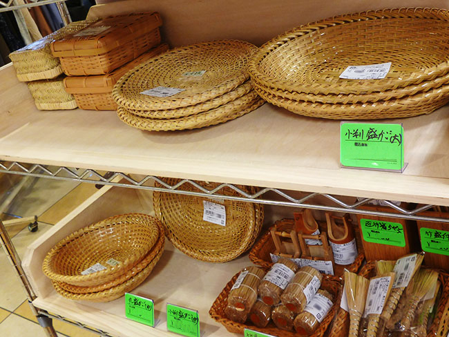 美吉籠は、兵庫県伝統的工芸品に指定されいます。 美吉籠